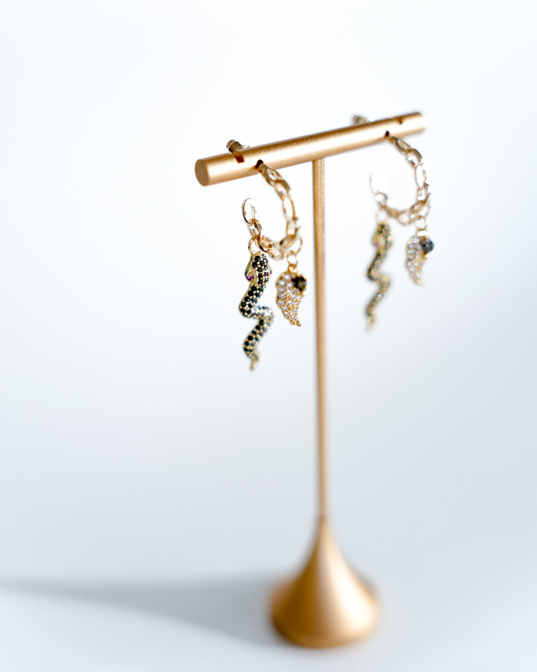 Snake wing chain hoops