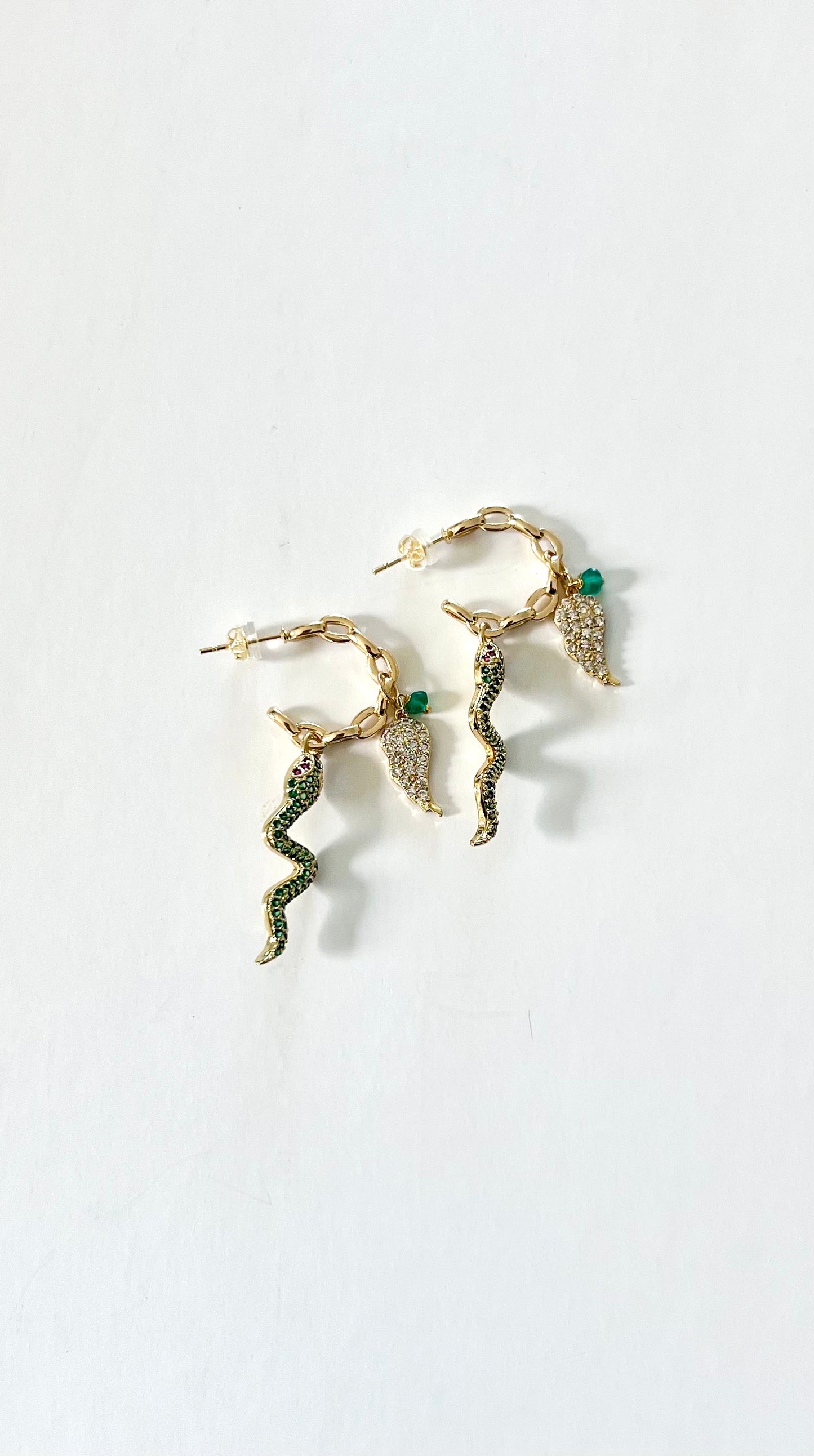 Snake wing chain hoops