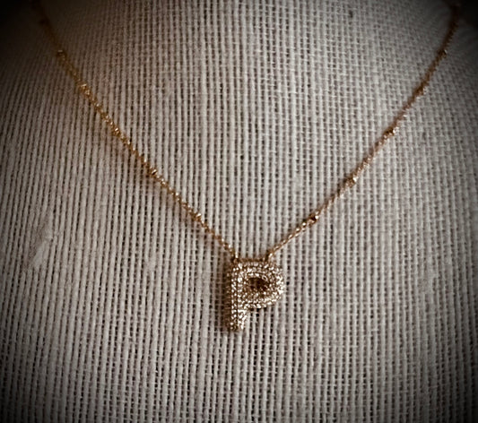 Initial necklace P