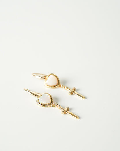 Pearl Love Dagger