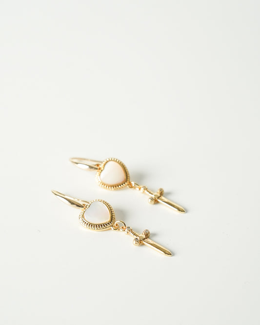 Pearl Love Dagger