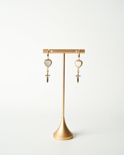 Pearl Love Dagger