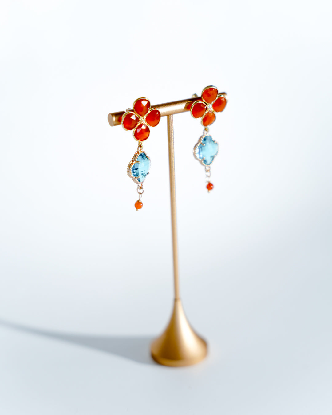Carnelian cluster with blue quartz clover
