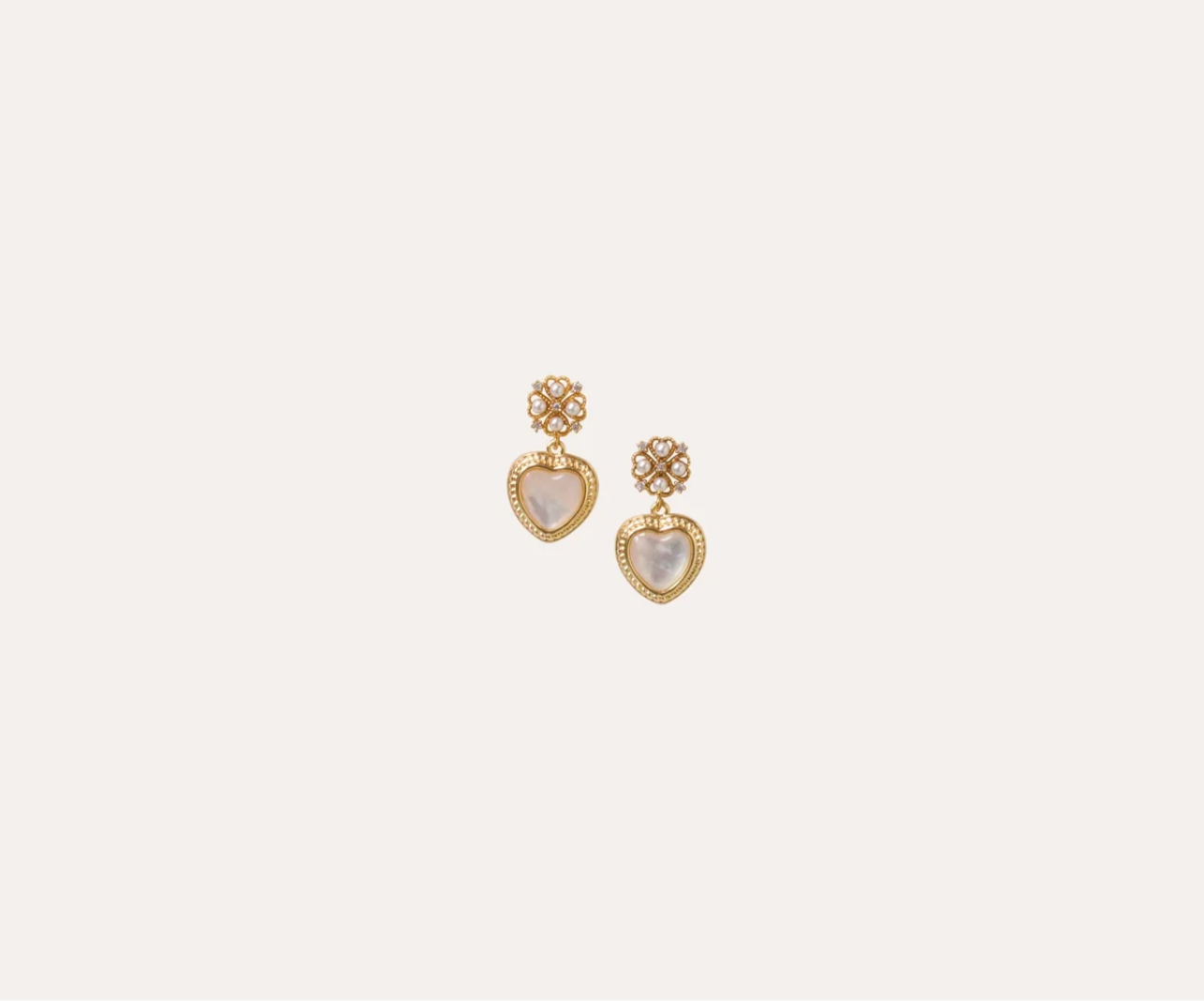 Pearl heart earring