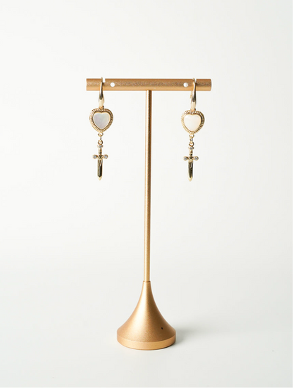 Pearl Love Dagger