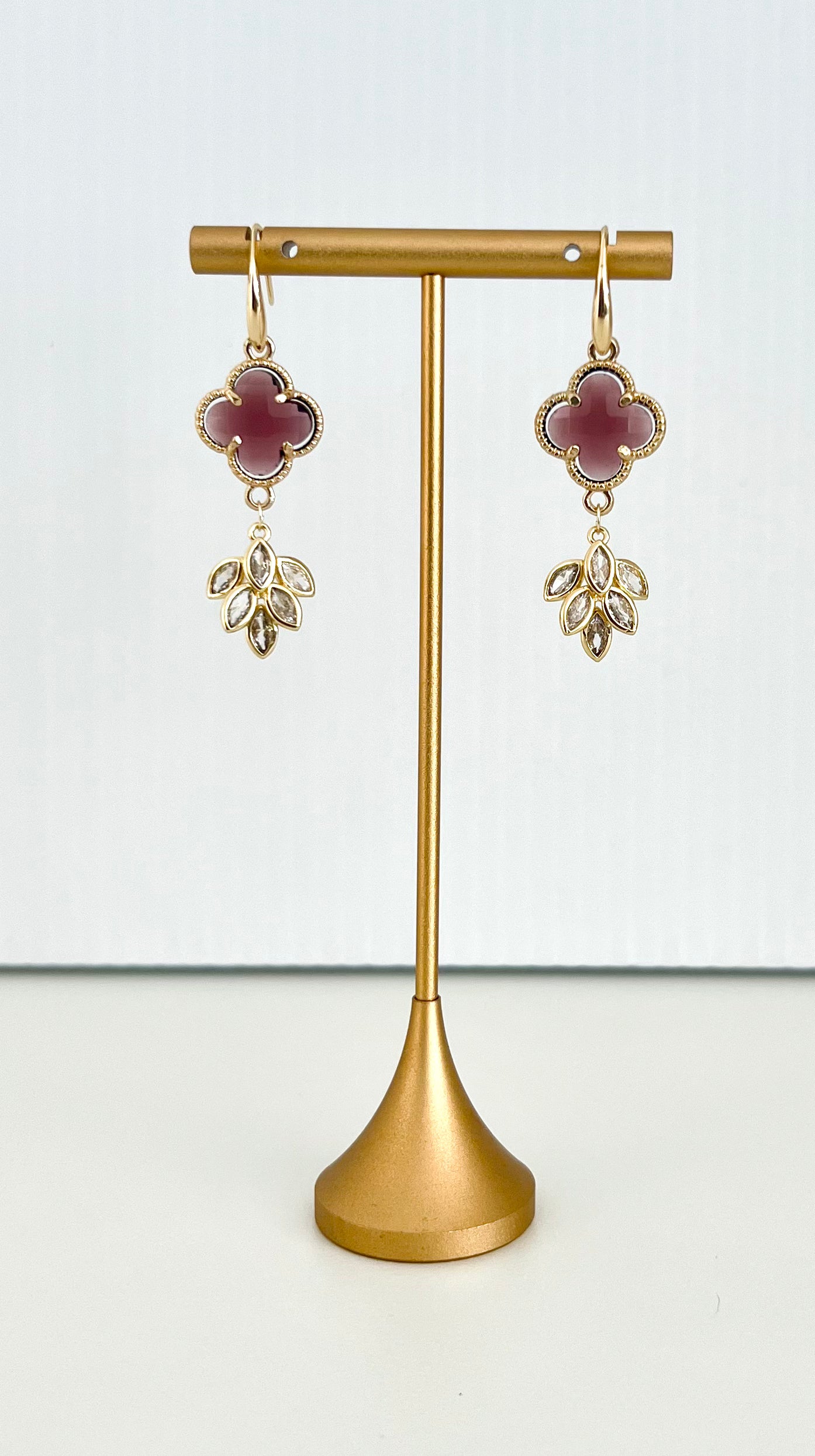 Morganite clover with leaf drop