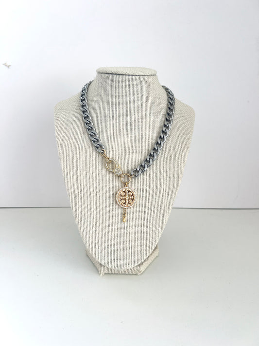 Mixed medium necklace