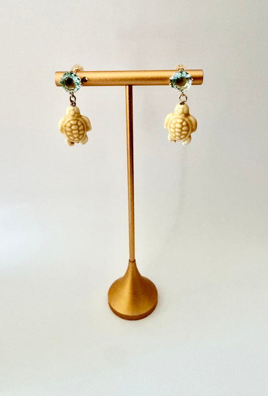 TK Gem Turtle Earrings Natural