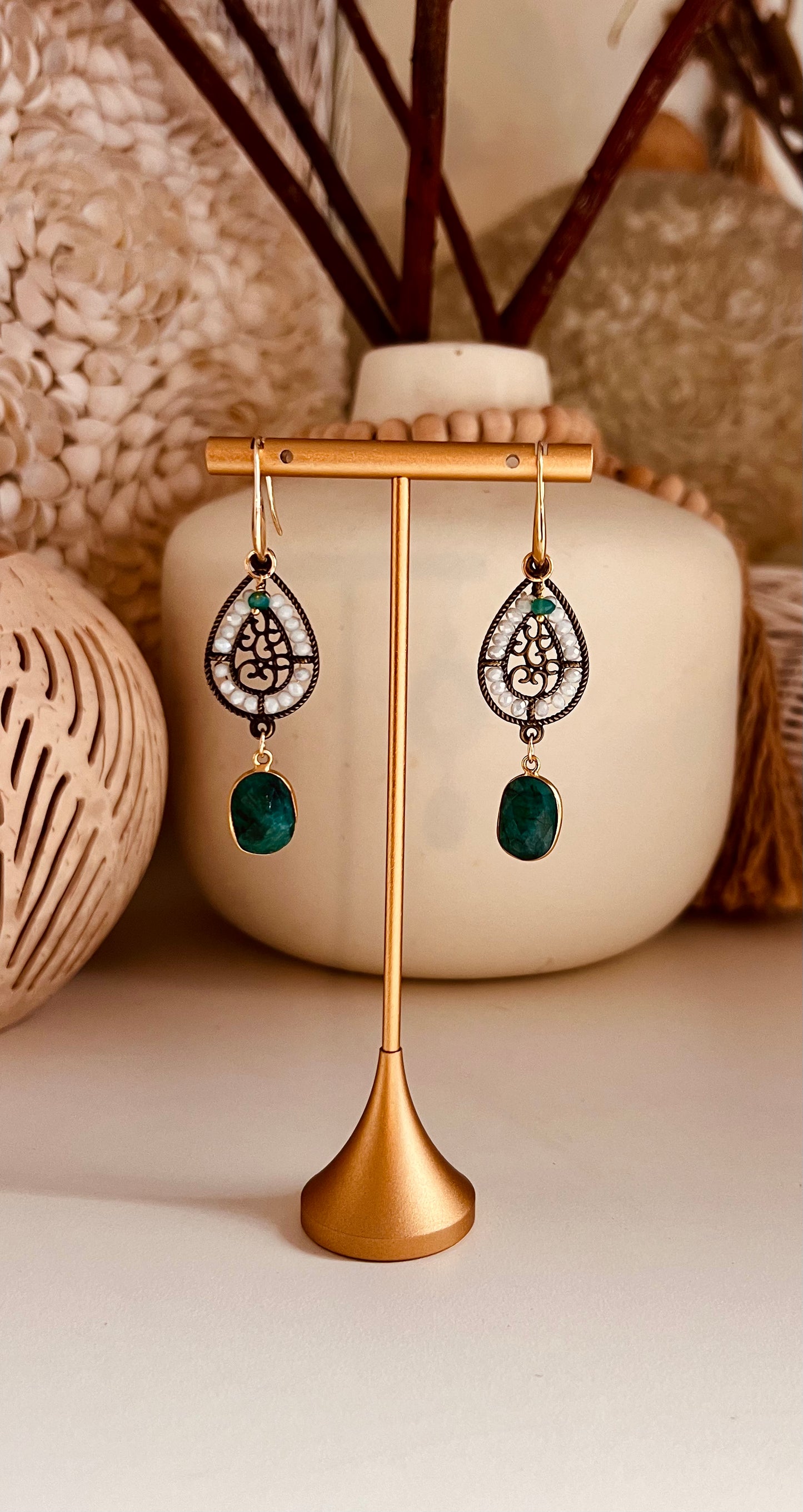 Teardrop with a touch of emerald