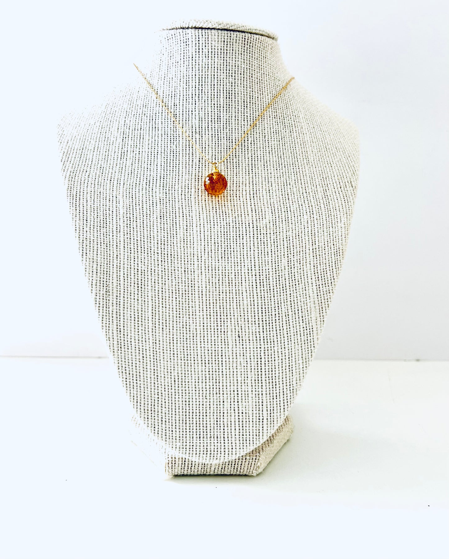 Vis Citrine gem necklace