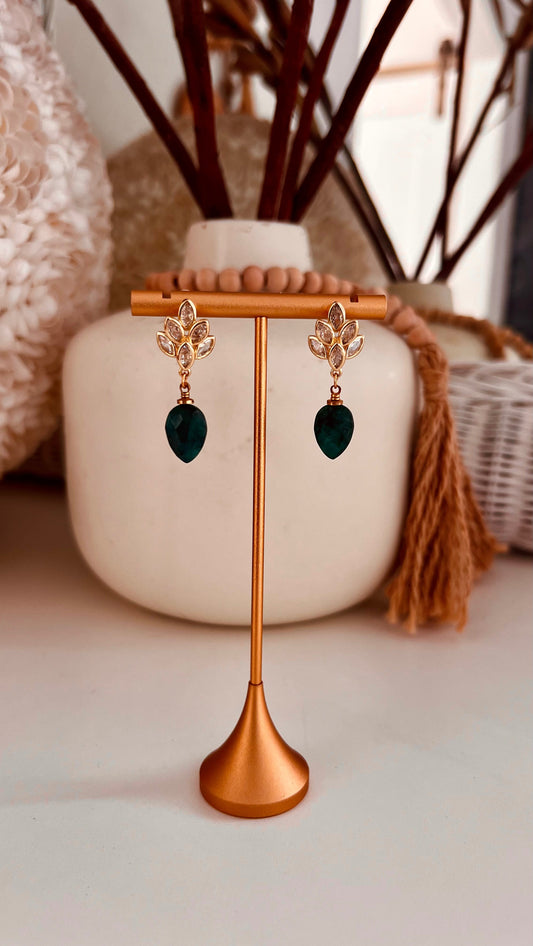 Gold-plated pavé leaf post earrings with faceted emerald-green 10 x 14 mm teardrops – view 2
