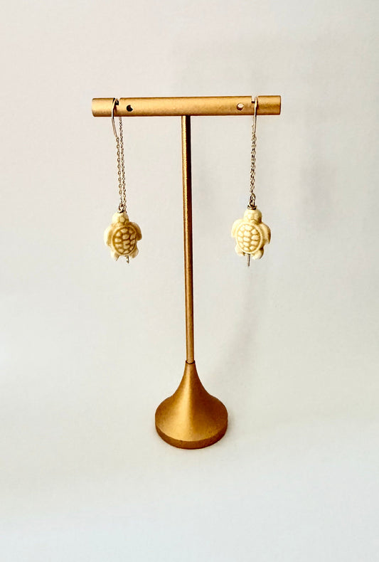 18K gold-plated chain thread earrings with teal ceramic turtles