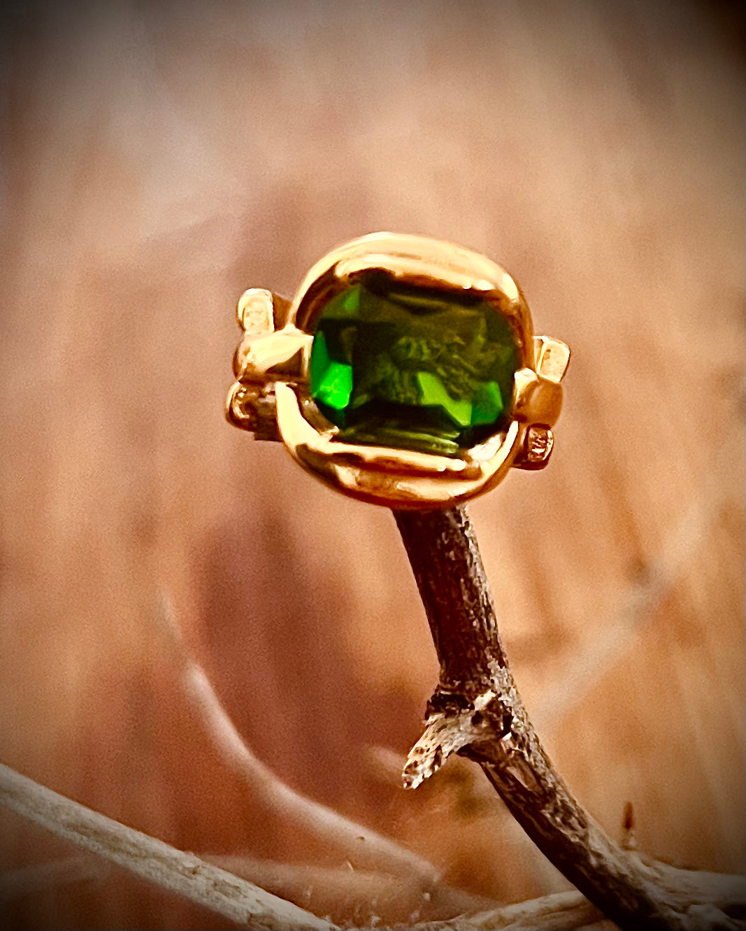 Green zircon ring